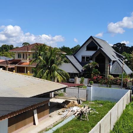 The Secret Sanctuary Boutique Cottage Kuching Esterno foto